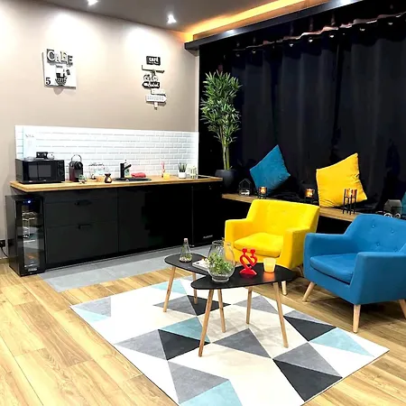 Maison Charmante Avec Jacuzzi A - Ideale Pour Un Week-end Vakantiehuis