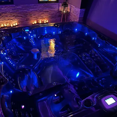 Σπίτι διακοπών Maison Charmante Avec Jacuzzi A - Ideale Pour Un Week-end